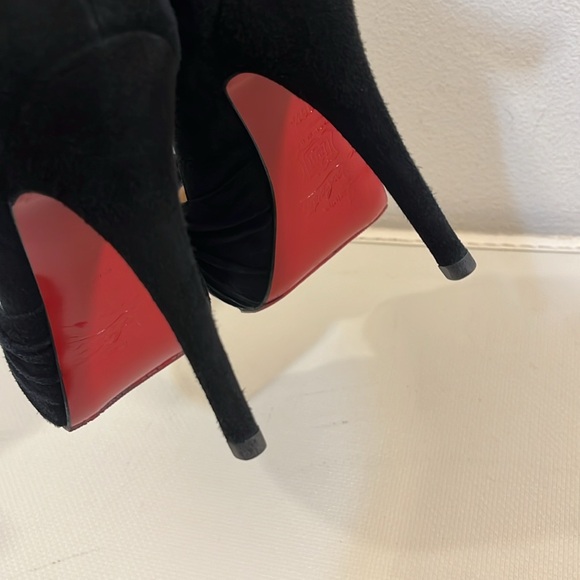 Christian Louboutin Greissimo Suede Pumps - Picture 8 of 12